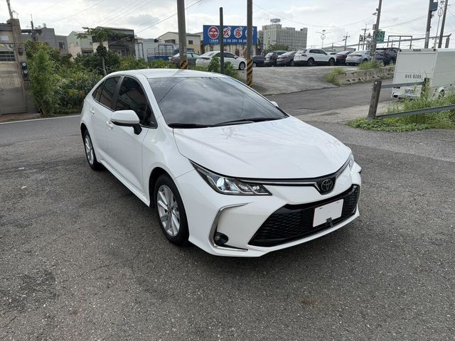 TOYOTA豐田 ALTIS  第3張相片