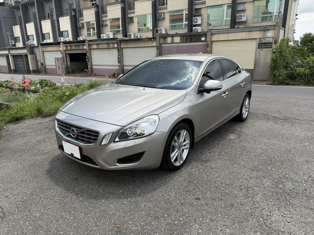 VOLVO富豪 S60  第1張相片