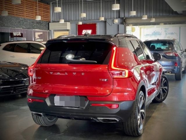 VOLVO富豪 XC40  第2張相片