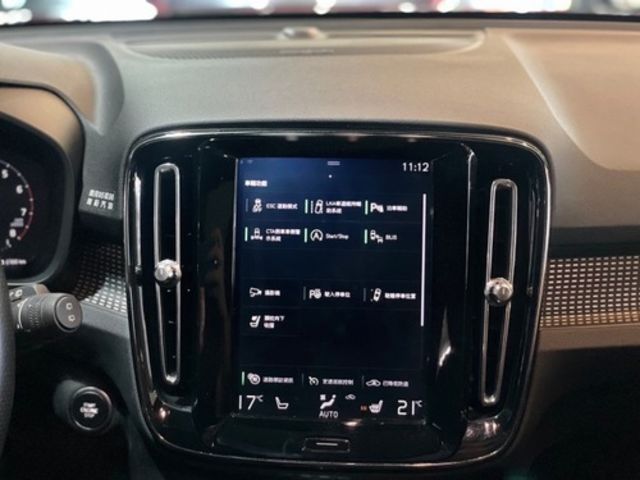 VOLVO富豪 XC40  第5張相片