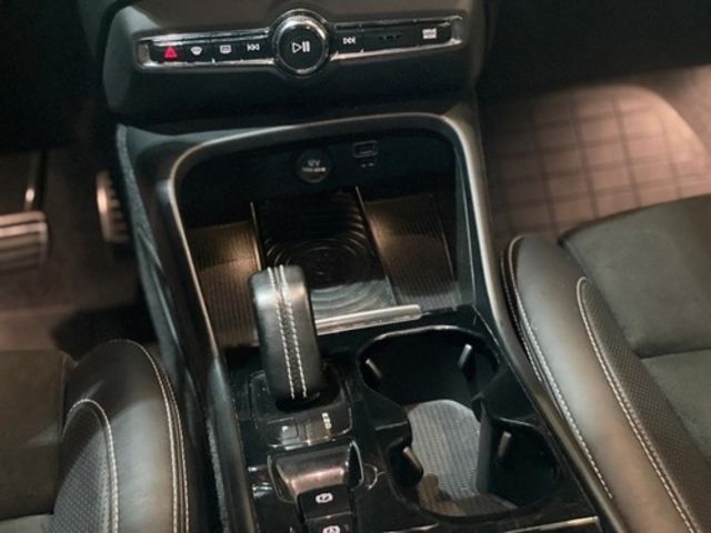 VOLVO富豪 XC40  第6張相片