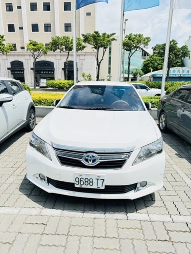 TOYOTA豐田 CAMRY HYBRID  第3張相片