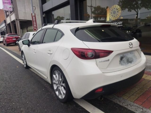 MAZDA馬自達 MAZDA 3  第3張相片