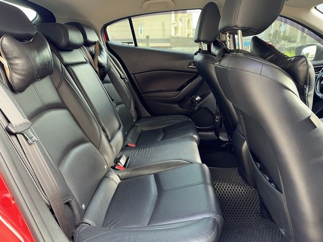 MAZDA馬自達 MAZDA 3  第4張相片