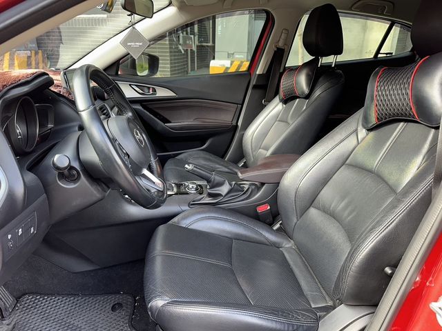 MAZDA馬自達 MAZDA 3  第7張相片