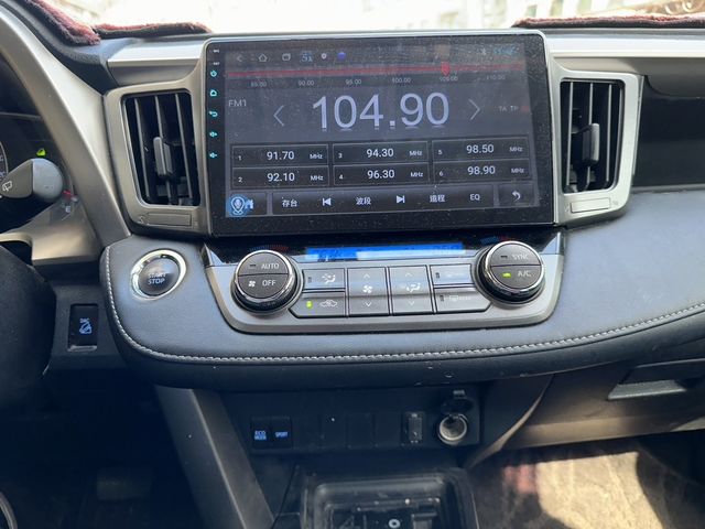 TOYOTA豐田 RAV4  第7張相片