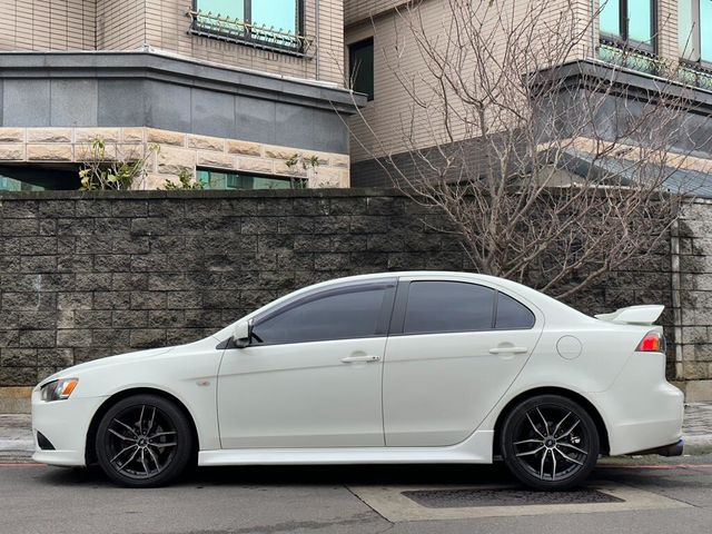 MITSUBISHI三菱 LANCER FORTIS  第3張相片