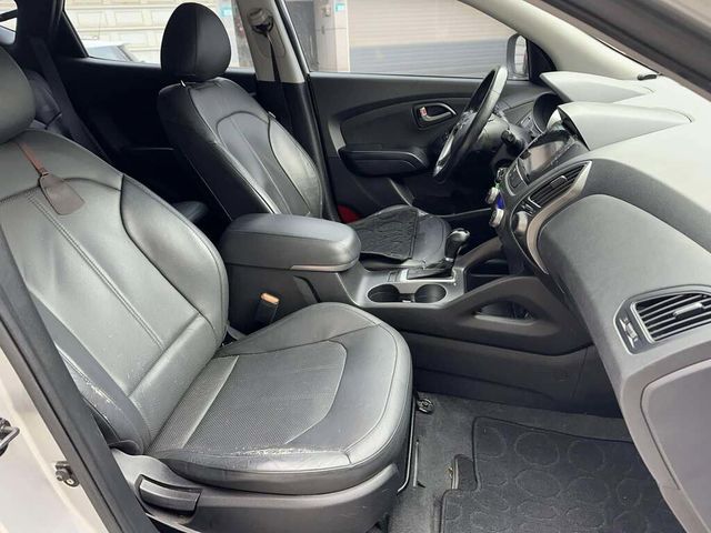 HYUNDAI現代 IX35  第9張相片