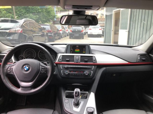 BMW/ 寶馬 320i  第8張相片