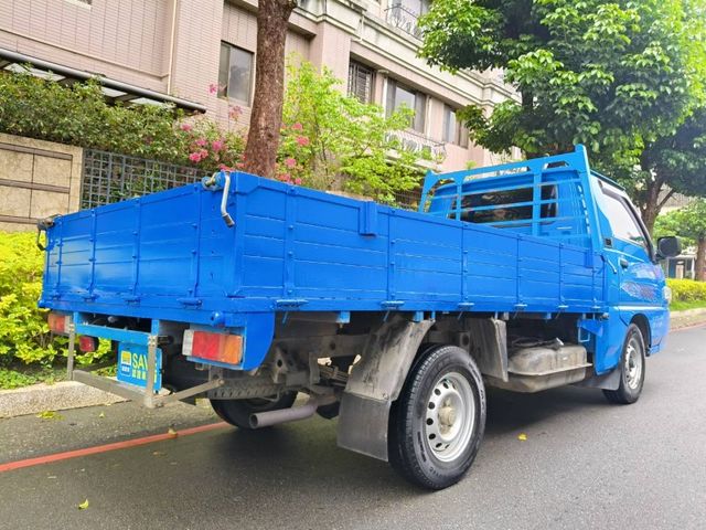 Mitsubishi Delica  第7張相片