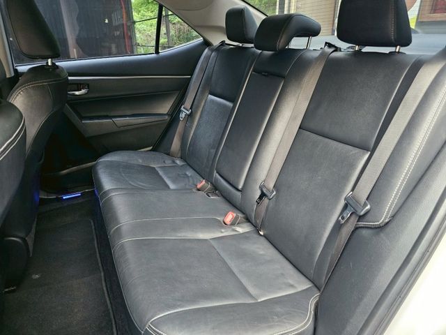 Toyota ALTIS  第7張相片