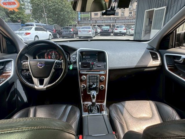 Volvo XC60  第1張相片