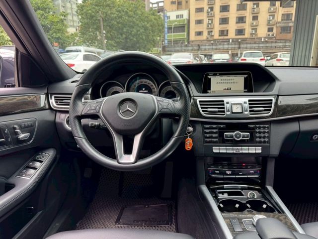 Mercedes-Benz/賓士 E-CLASS  第8張相片