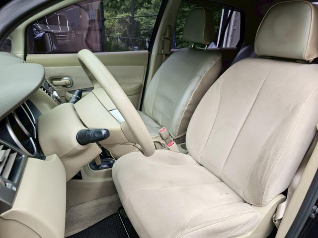 Nissan Tiida  第1張相片