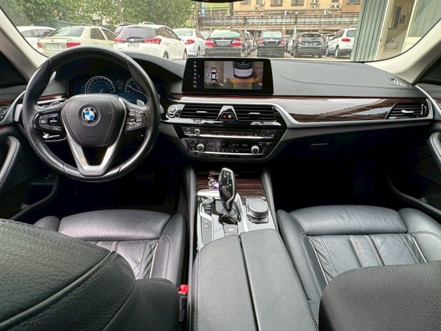 BMW/ 寶馬 530i  第1張相片