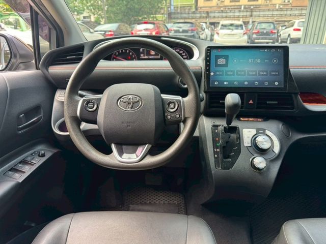 Toyota SIENTA  第4張相片