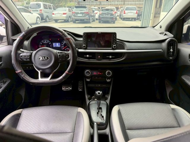 Kia Picanto  第8張相片