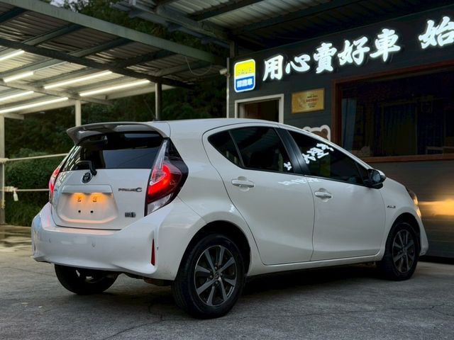 Toyota Prius  第7張相片