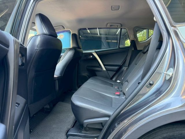 Toyota RAV4  第2張相片