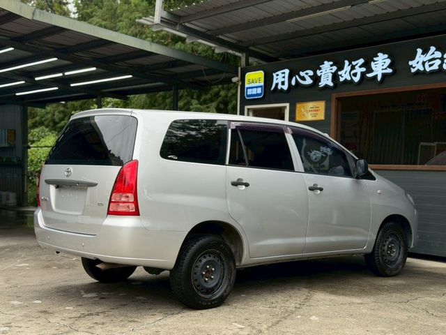 Toyota Innova  第7張相片