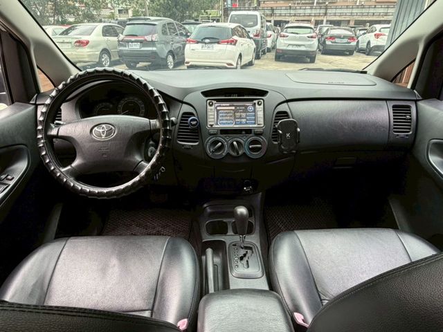 Toyota Innova  第8張相片