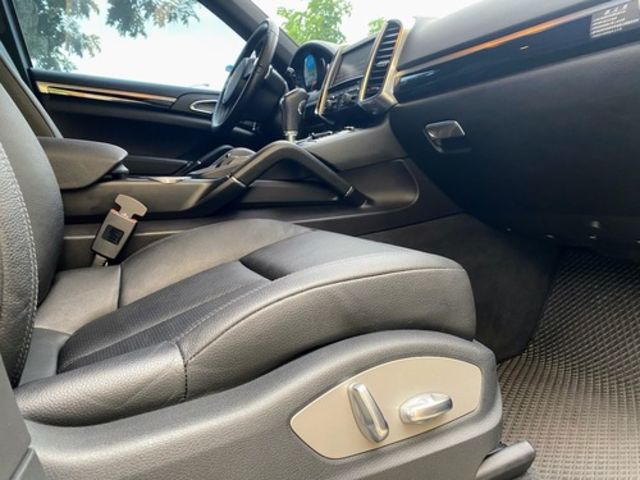 PORSCHE保時捷 CAYENNE  第9張相片