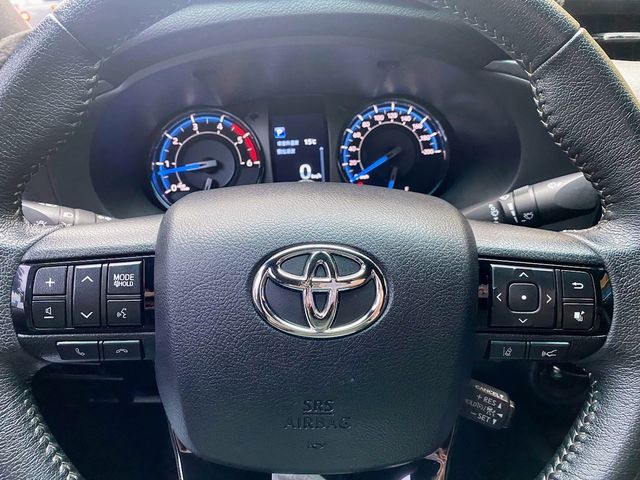 TOYOTA豐田 HILUX  第9張相片