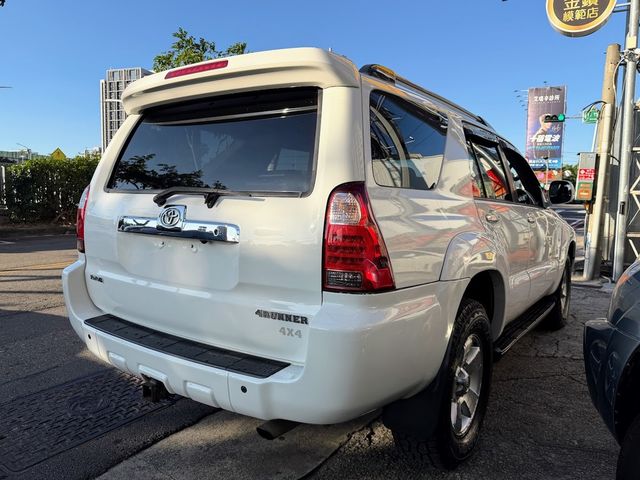 TOYOTA豐田 4RUNNER  第2張相片