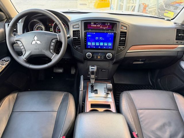 MITSUBISHI三菱 PAJERO  第4張相片