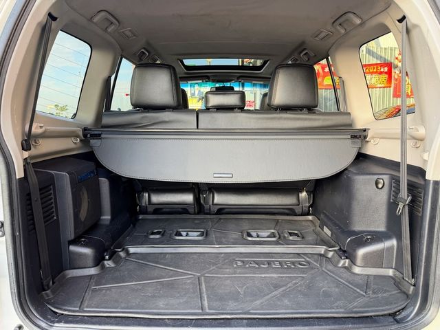 MITSUBISHI三菱 PAJERO  第15張相片