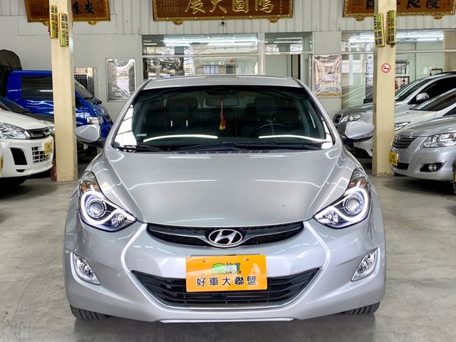 HYUNDAI現代 ELANTRA  第3張相片