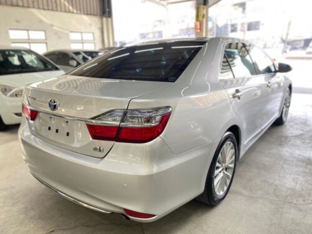 TOYOTA豐田 CAMRY HYBRID  第2張相片