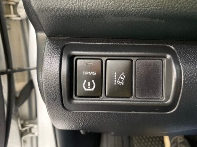 TOYOTA豐田 CAMRY HYBRID  第14張相片
