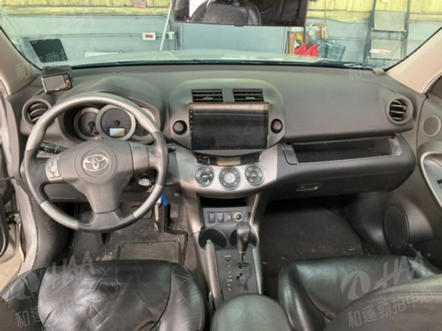 TOYOTA豐田 RAV4  第3張相片