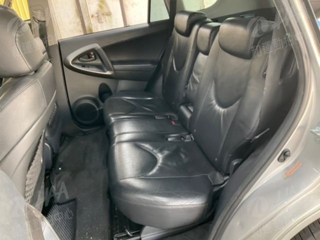 TOYOTA豐田 RAV4  第5張相片