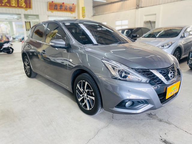 NISSAN日產 TIIDA  第7張相片