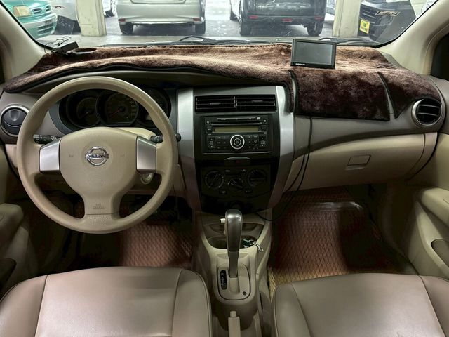 NISSAN日產 LIVINA  第5張相片