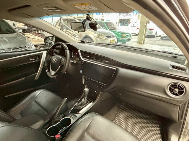 TOYOTA豐田 ALTIS  第9張相片