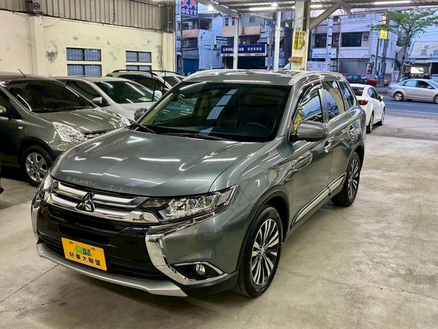 MITSUBISHI三菱 OUTLANDER  第1張相片