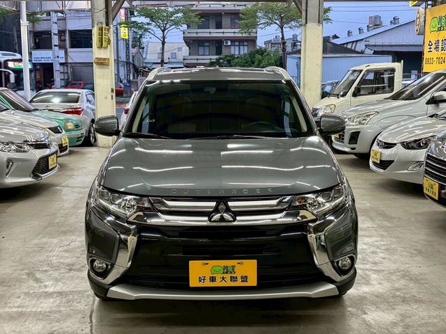 MITSUBISHI三菱 OUTLANDER  第3張相片