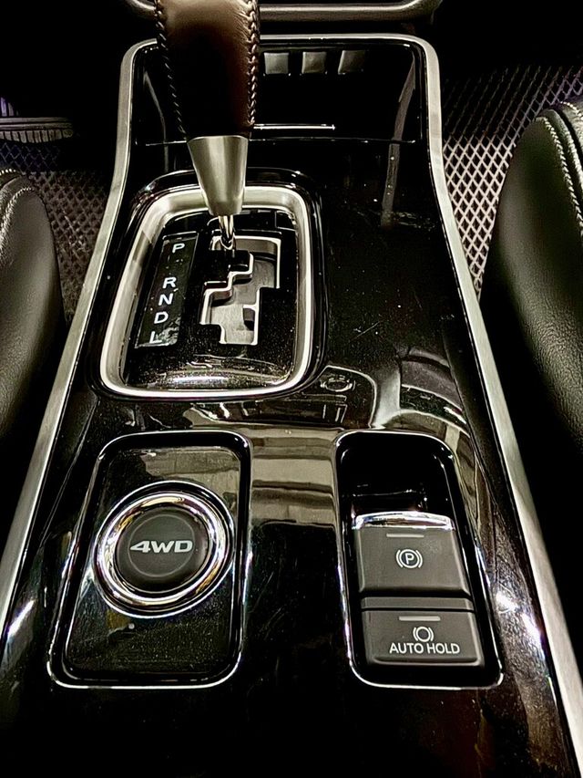 MITSUBISHI三菱 OUTLANDER  第10張相片