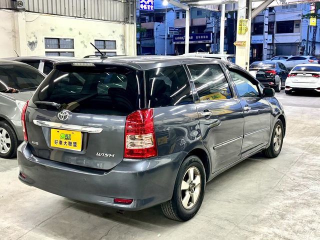 TOYOTA豐田 WISH  第2張相片