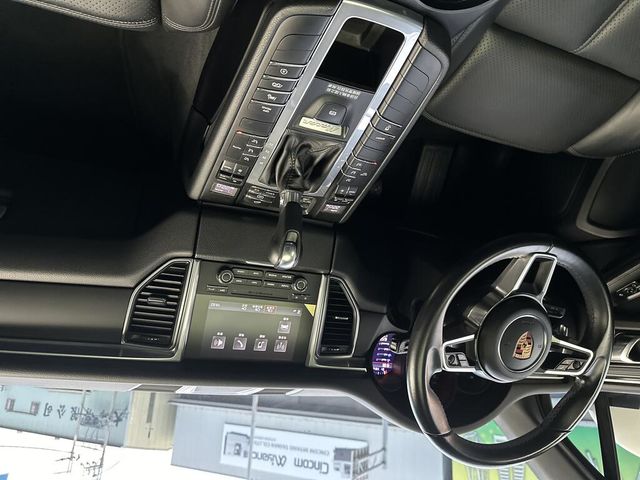 PORSCHE保時捷 MACAN  第8張相片