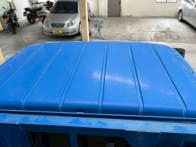 MITSUBISHI三菱 CANTER  第7張相片