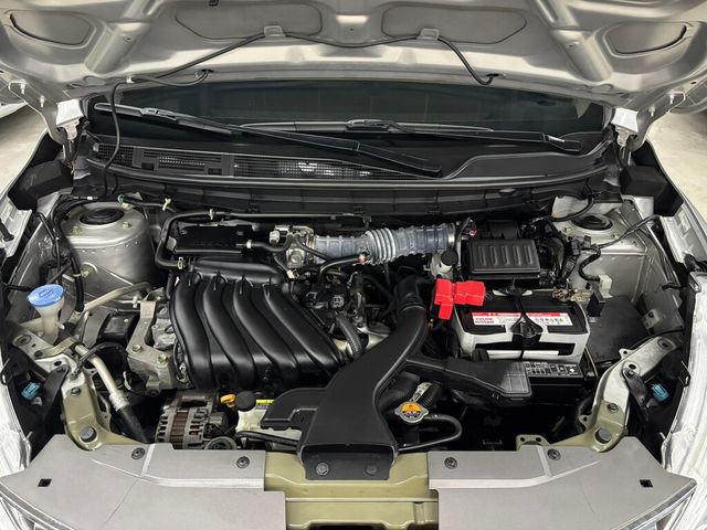 NISSAN日產 LIVINA  第6張相片