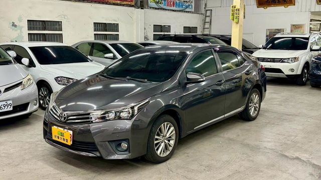 TOYOTA豐田 ALTIS  第1張相片