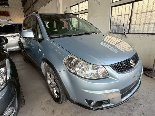 SUZUKI鈴木 SX4  第3張相片