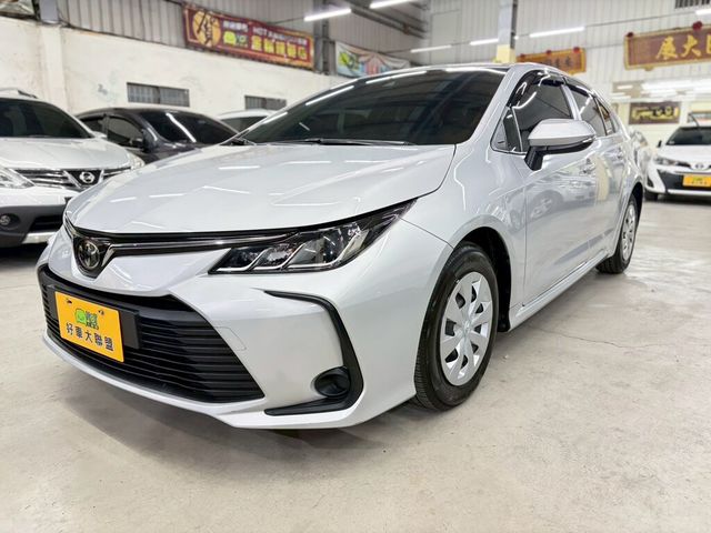TOYOTA豐田 ALTIS  第1張相片