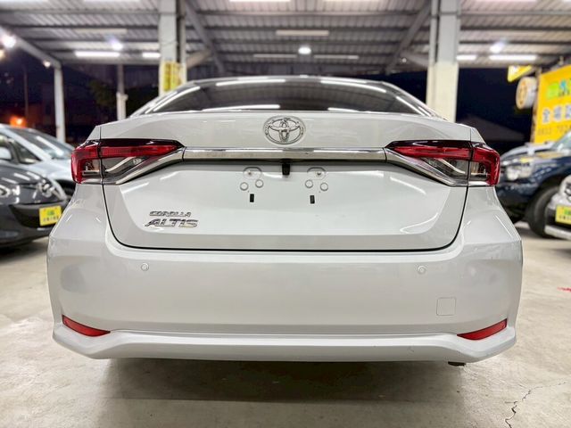 TOYOTA豐田 ALTIS  第4張相片