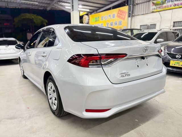 TOYOTA豐田 ALTIS  第8張相片
